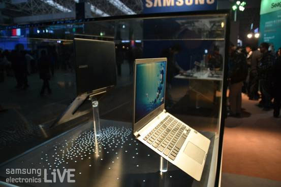 진열된 삼성 노트북