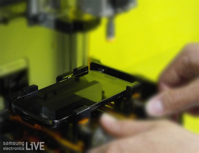 LCD연구하는 모습