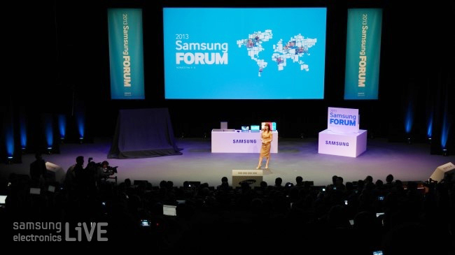 프레스 컨퍼런스 