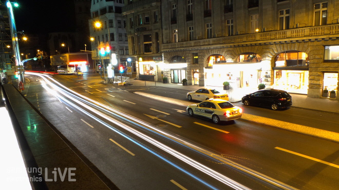 <빛줄기 모드>로 촬영한 사진