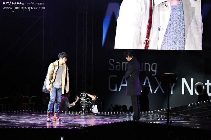 갤럭시노트데이 공연 서인국과 차승원