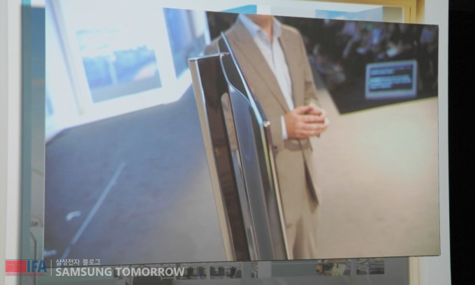 OLD를 설명하는 모습