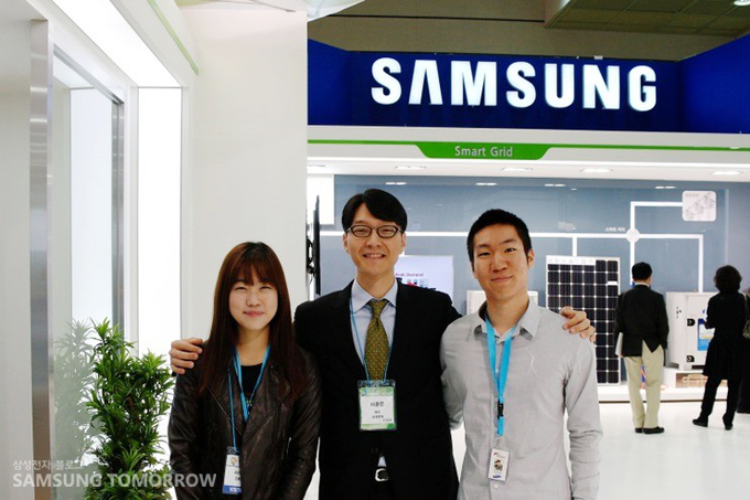 기념사진을 촬영하는 스토리텔러