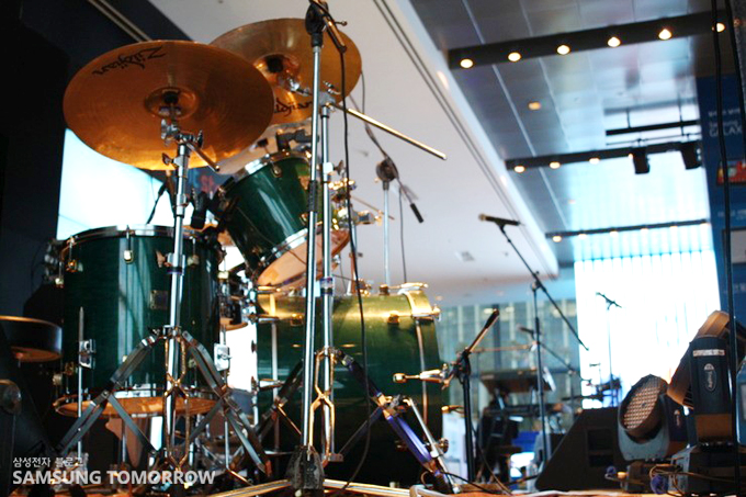 딜라이트 스테이지의 드럼