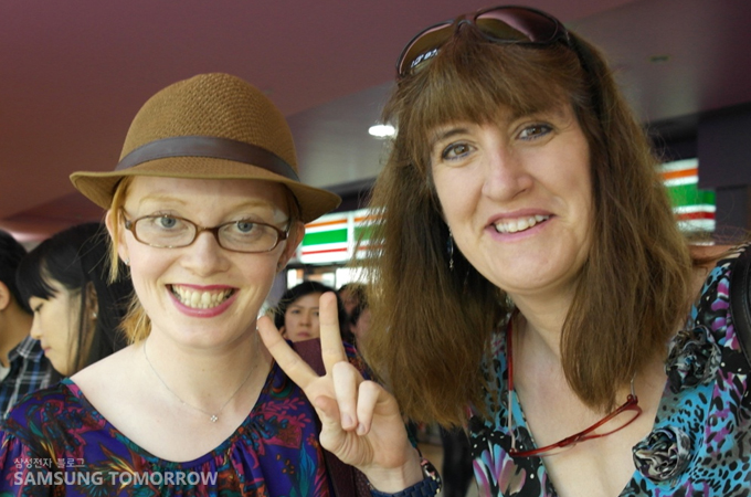 갤럭시노트 10.1을 체험한 외국인