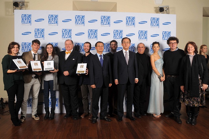 수상자들의 기념사진