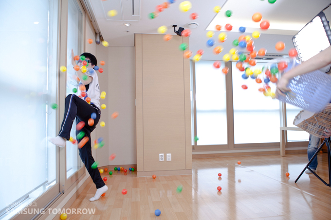 촬영하고 있는 모습