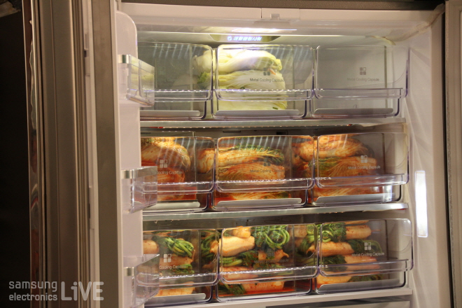 맛있게 담겨진 김치