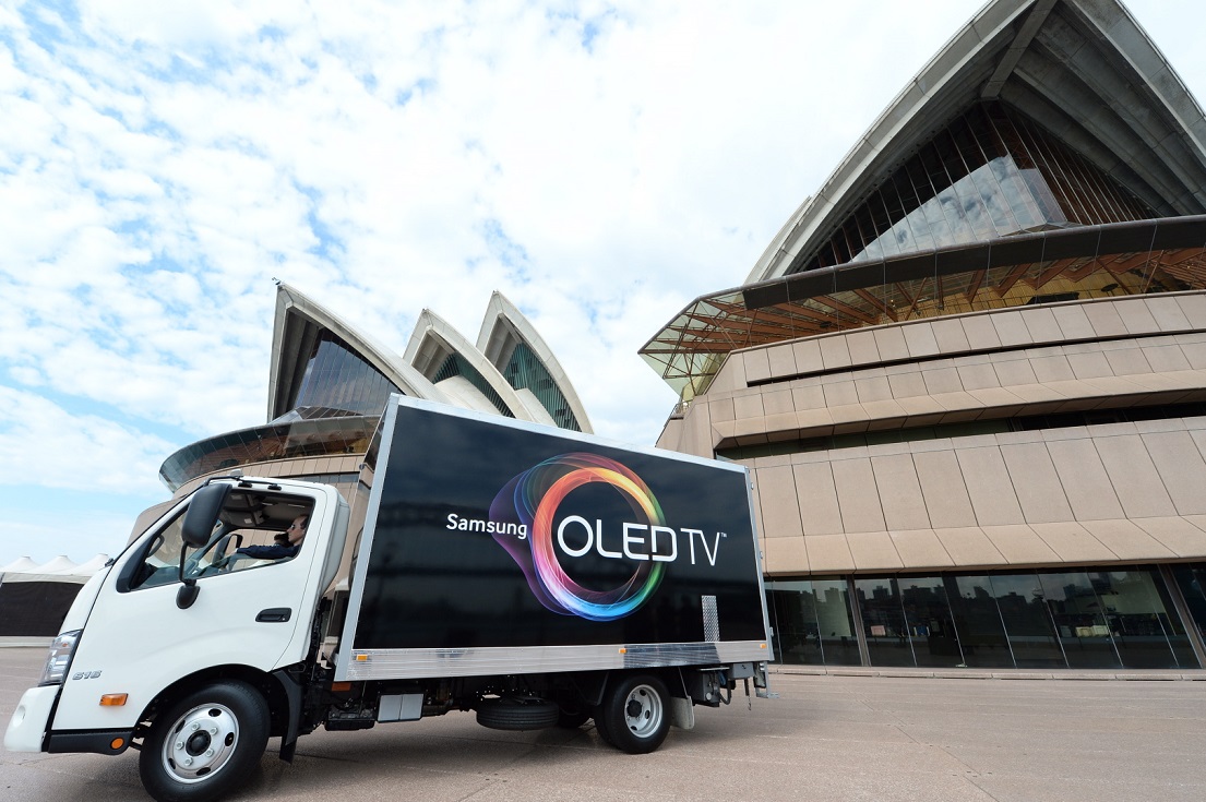 8월 29일(현지시간) 호주 시드니 오페라하우스에서 삼성전자가 커브드 OLED TV 런칭행사를 갖고 한국, 미국, 유럽에 이어 호주에 커브드 OLED TV를 본격 출시합니다.