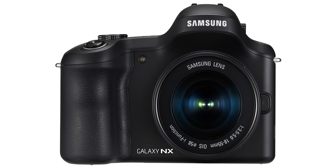 안드로이드 os가 설치된 미러리스 카메라 갤럭시 NX