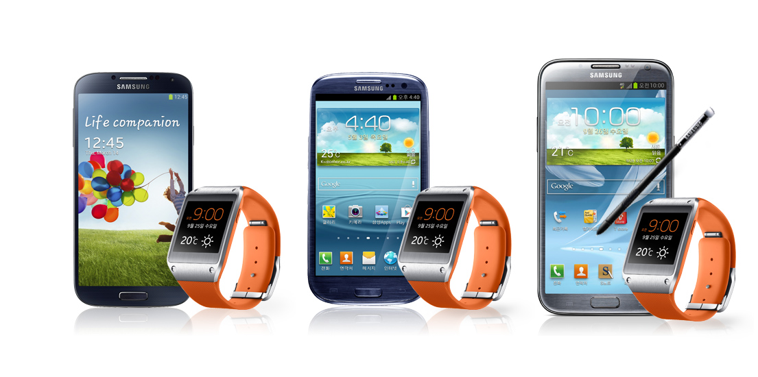 갤럭시 S4, 갤럭시 기어 메인 화면입니다.