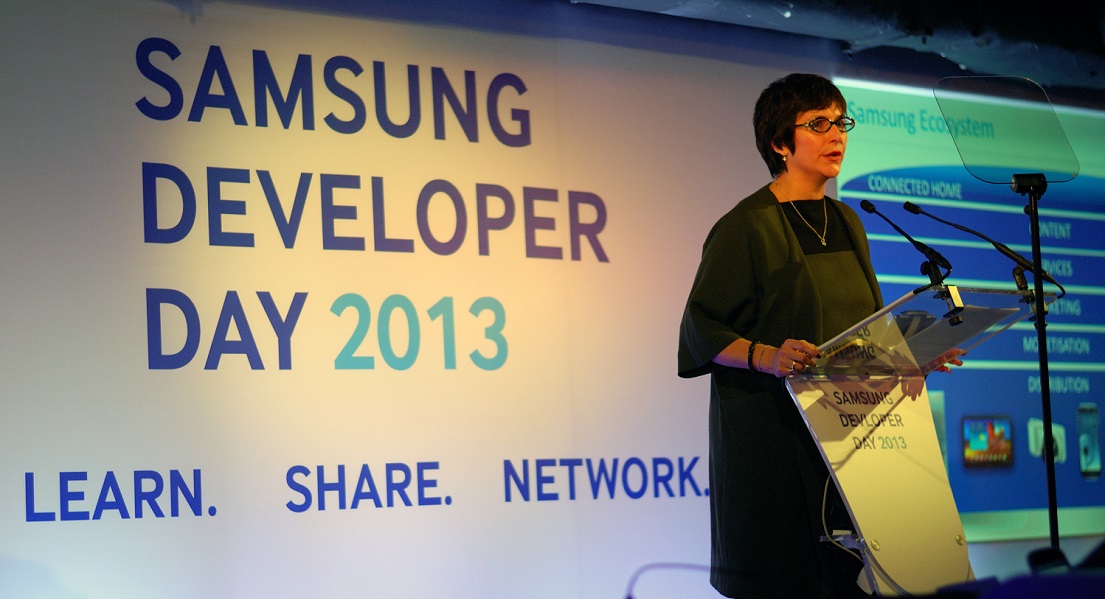 lee epting 부사장이 삼성 디벨로퍼데이 유럽에 참가한 모습입니다.