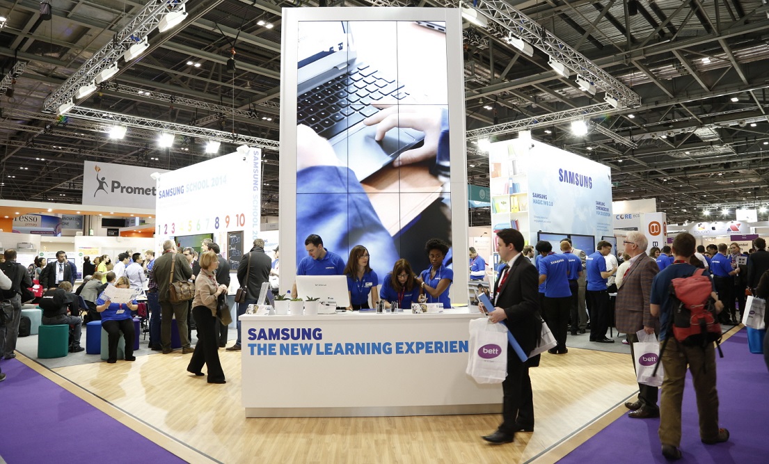 : 22일부터 나흘간 영국 런던에서 열리는 세계 최대 교육 기술 박람회 'BETT 2014' 삼성전자 부스 전경입니다.