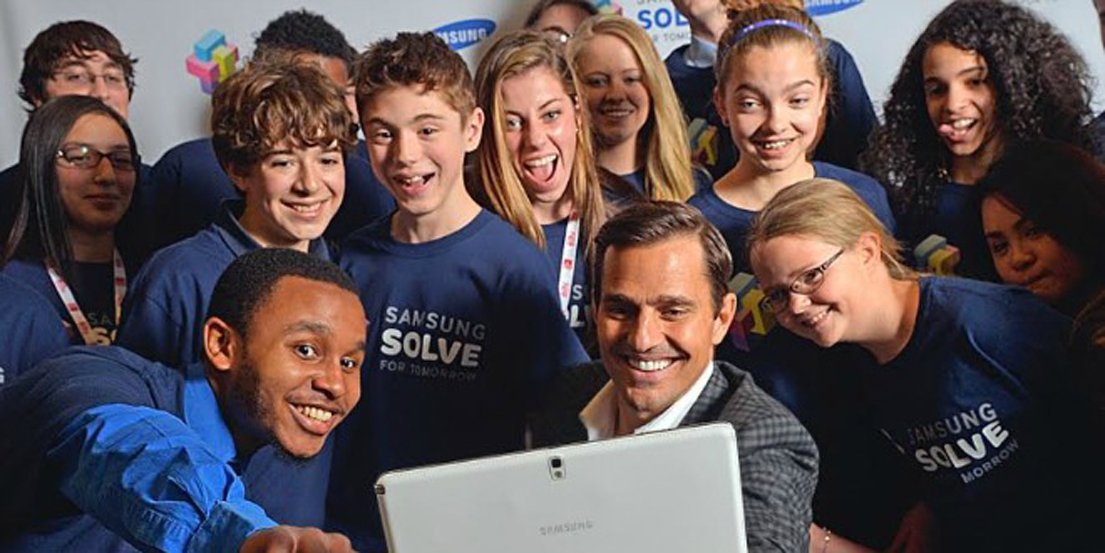 -Solve-for-Tomorrow-Pitch-Event. 열정적으로 참여하고 있는 13-18 청소년들