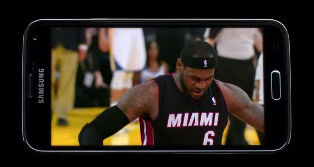 'NBA 전국구 스타' 르브론 제임스 앱 시연 이미지 입니다.