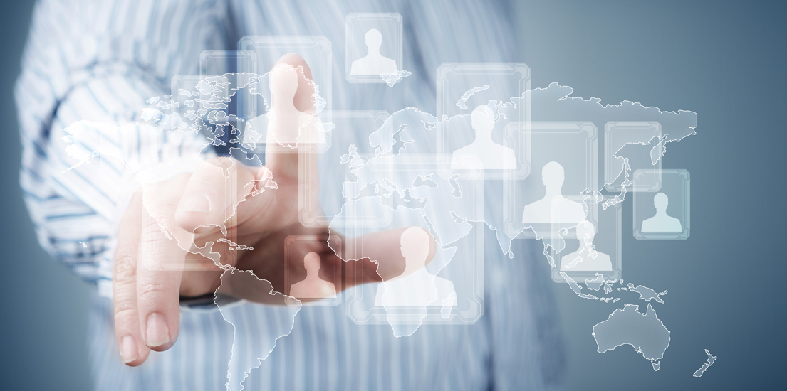 삼성전자 임직원, '우리 회사 이럴 때 글로벌 기업이라고 느낀다'