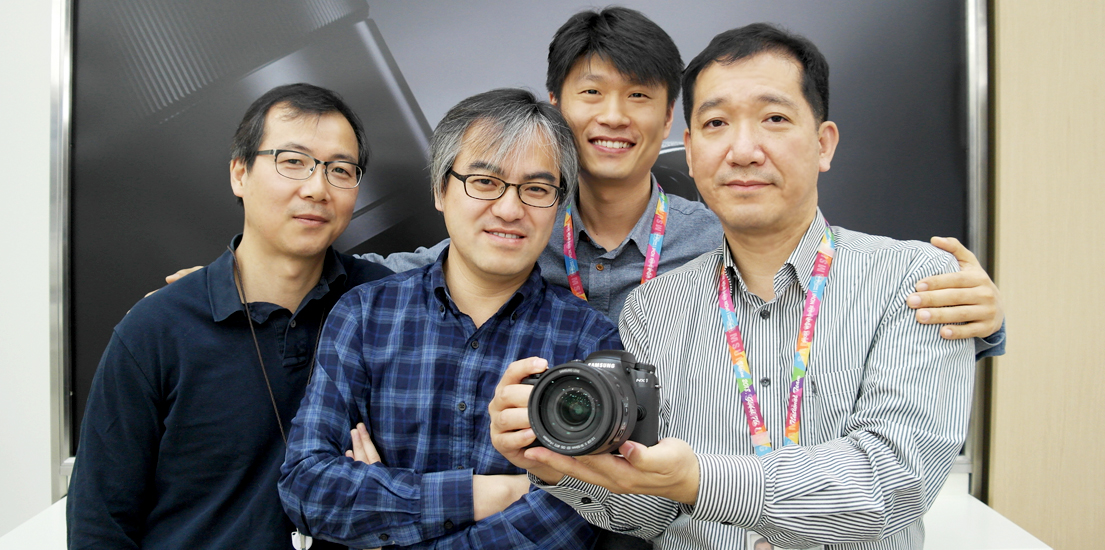 NX1 카메라 개발자들