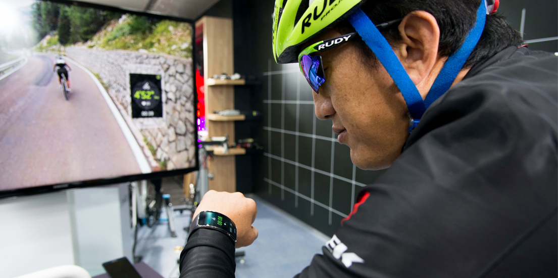 ‘한국의 아이언맨’ 박병훈 선수의 삼성 기어S 체험기