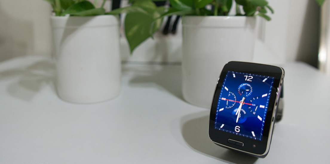 스마트폰을 깜빡해도 걱정 없어요, 삼성 기어S의 독립 선언이란 제목의 블루로거 글입니다.