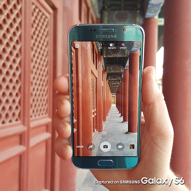 자금성에서 갤럭시S6로 촬영을 진행하고 있습니다.
