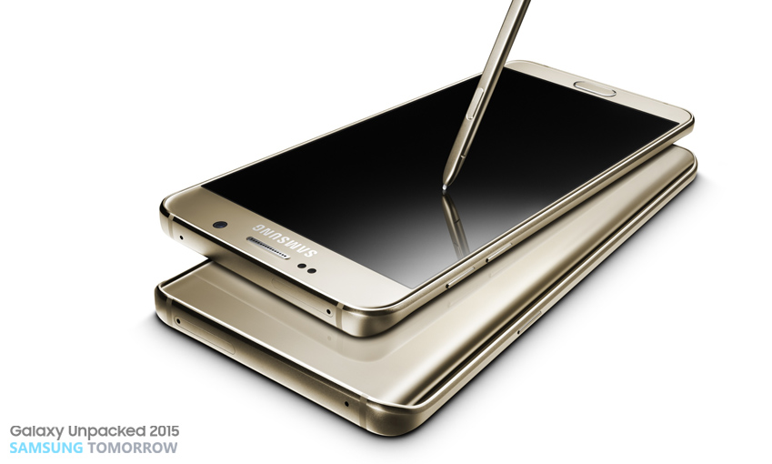 갤럭시 노트5와 S펜의 모습