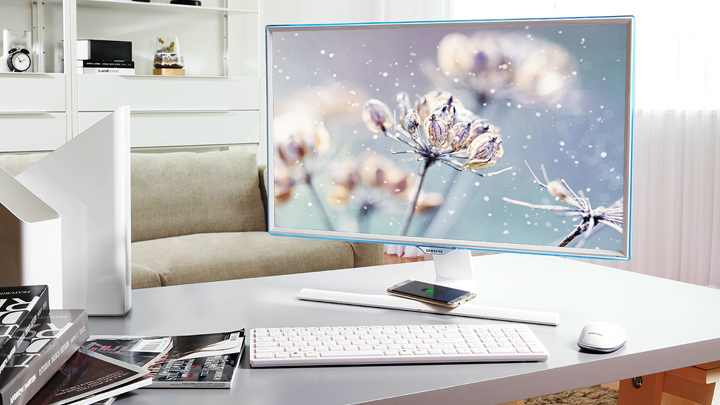 모니터, ‘독립형 기기’로 날아오르다