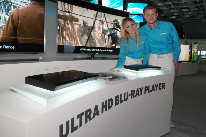 울트라 HD 블루레이 플레이어