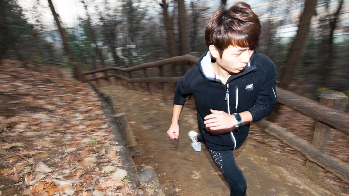 [대학생 러너, 기어 S2를 말하다_상급자 편] 기어 S2 차고 '가볍게' 한 판 뛰어볼까?