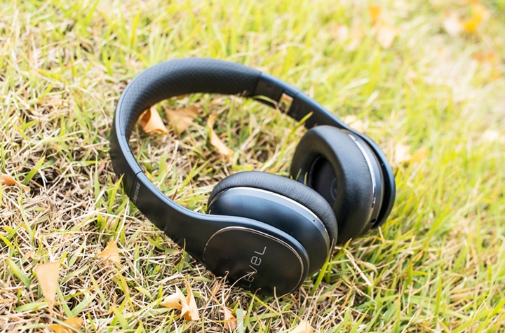 무선이라고 꼭 음질과 타협해야 할까? 스마트 헤드셋의 반격 ‘레벨 온 와이어리스 프로’