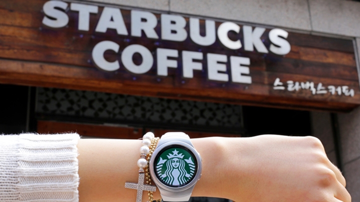 커피는 맛있게 결제는 간편하게!_기어 S2 X 스타벅스