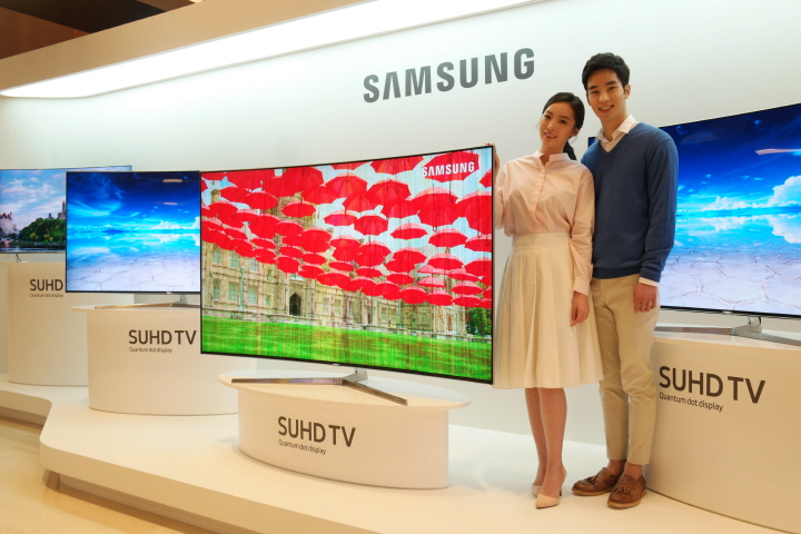 퀀텀닷 디스플레이 시대 선언, 삼성전자, 퀀텀닷 디스플레이 SUHD TV 출시