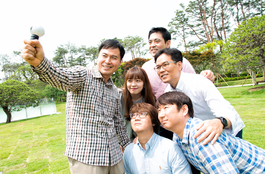 기어 360 카메라 개발에 참여한 무선사업부 카메라개발그룹 6인방