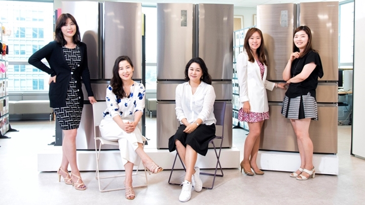 김인희 책임, 이혜미 수석, 오은아 수석, 김지은 대리, 강지인 책임