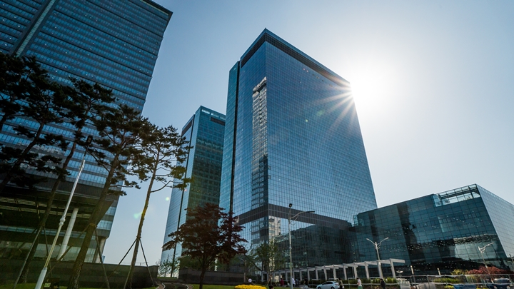 https://news.samsung.com/kr/%EC%82%BC%EC%84%B1%EC%A0%84%EC%9E%90-%EB%B8%8C%EB%9E%9C%EB%93%9C-%EA%B0%80%EC%B9%98-500%EC%96%B5-%EB%8B%AC%EB%9F%AC-%EB%8F%8C%ED%8C%8C 삼성전자, 브랜드 가치 500억 달러 돌파 | SAMSUNG NEWSROOM