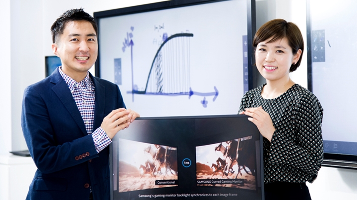 CFG70 하드웨어 개발과 마케팅 업무를 각각 담당하고 있는 서호성 책임(사진 왼쪽)과 고향 대리