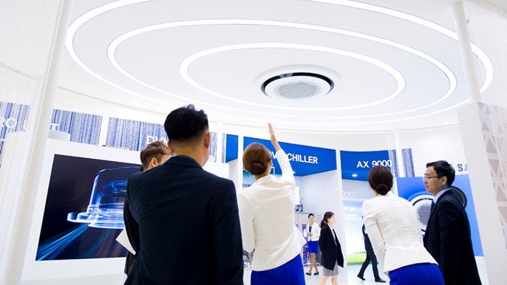 원형 디자인으로 주목 받아온 360 카세트