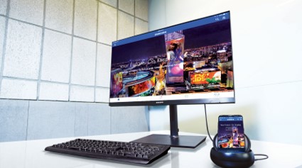 삼성전자 비즈니스 모니터 SH85 모니터와 삼성 덱스가 연결 돼 있는 모습