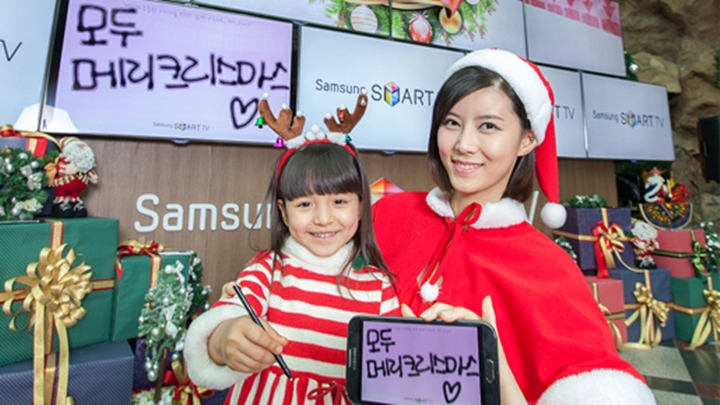 21일부터 1월 6일까지 잠실 롯데월드에서 삼성 스마트TV 15대로 만든 6m 높이의 초대형 크리스마스 트리 이벤트 개최