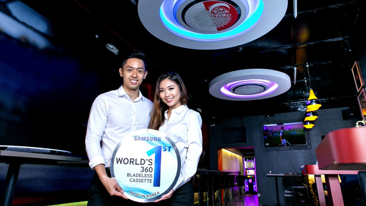 삼성전자는 세계 최초 원형 시스템 에어컨 ‘360 카세트’로 동남아 시장에서 연이어 수주에 성공하며 프리미엄 B2B 시장에 새로운 바람을 일으키고 있다. '360 카세트'는 일반적인 사각 디자인의 시스템 에어컨이 송풍구에 달린 블레이드로 바람의 방향을 조절하는 것과 달리, ‘360 카세트’는 부스터 팬을 적용해 기류의 손실을 최소화하고 사각지대 없는 냉방을 구현해 준다.