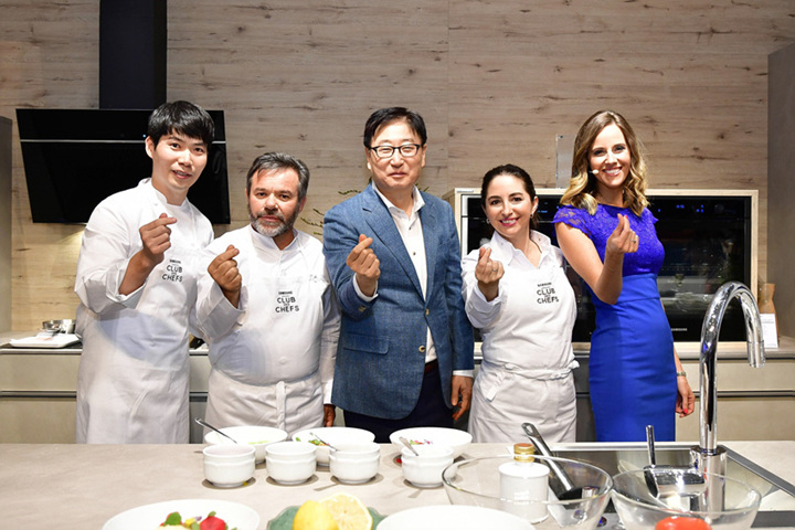 미슐랭 스타 셰프가 펼치는 특별한 쿠킹쇼