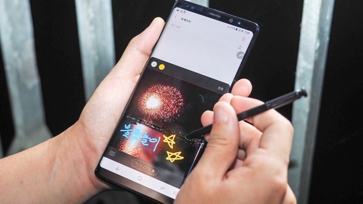 갤럭시 노트8 불꽃놀이 썸네일