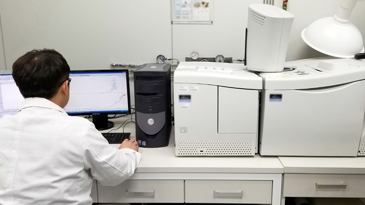 친환경 스마트폰 섬네일