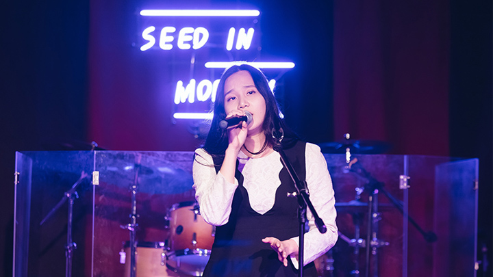 ‘로맨틱 플로우’ 내에서도 실력파 보컬리스트로 손꼽히는 이지연 씨