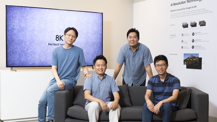 ▲ QLED 8K 기획•개발을 담당한 삼성전자 영상디스플레이사업부 (왼쪽부터) 이현승, 김종혁, 나범균, 장성환 씨