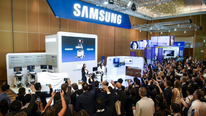 삼성전자와 삼성메디슨이 10월 21일부터 24일까지 싱가포르에서 개최되는 ‘제28회 세계 산부인과 초음파학회(이하 ISUOG, International Society of Ultrasound in Obstetrics and Gynecology)’에 참가해 차세대 프리미엄 초음파 제품 ‘HERA W10’과 ‘HERA I10’을 공개했다.