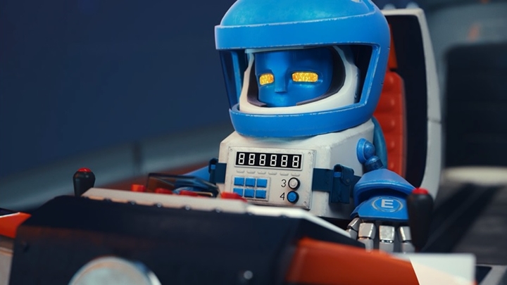 엑시노스 / 차를 타는 로봇 이미지