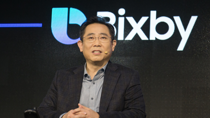 삼성전자 무선사업부 정의석 부사장이 ‘삼성 빅스비 개발자 데이’에서 기조연설을 진행하고 있다.