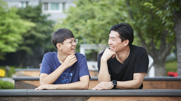 소방관 박흥성 씨와 아들 박지홍(14·예당중) 군