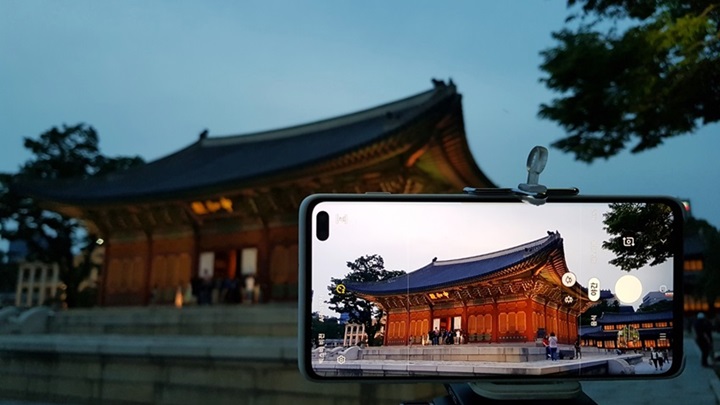 갤럭시 S10+로 촬영한 덕수궁