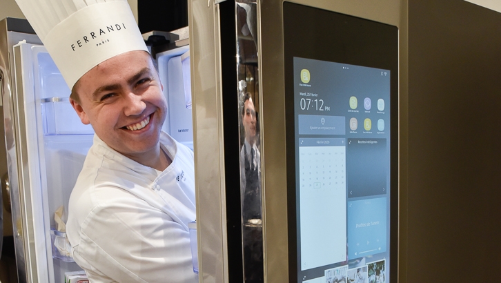 삼성전자-갤러리-라파예트-백화점-쿠킹스튜디오2_삼성-IoT-냉장고-패밀리허브.j